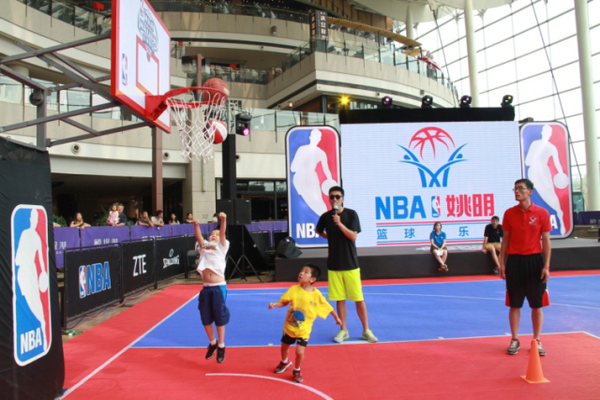 步越来越近 步越来越近